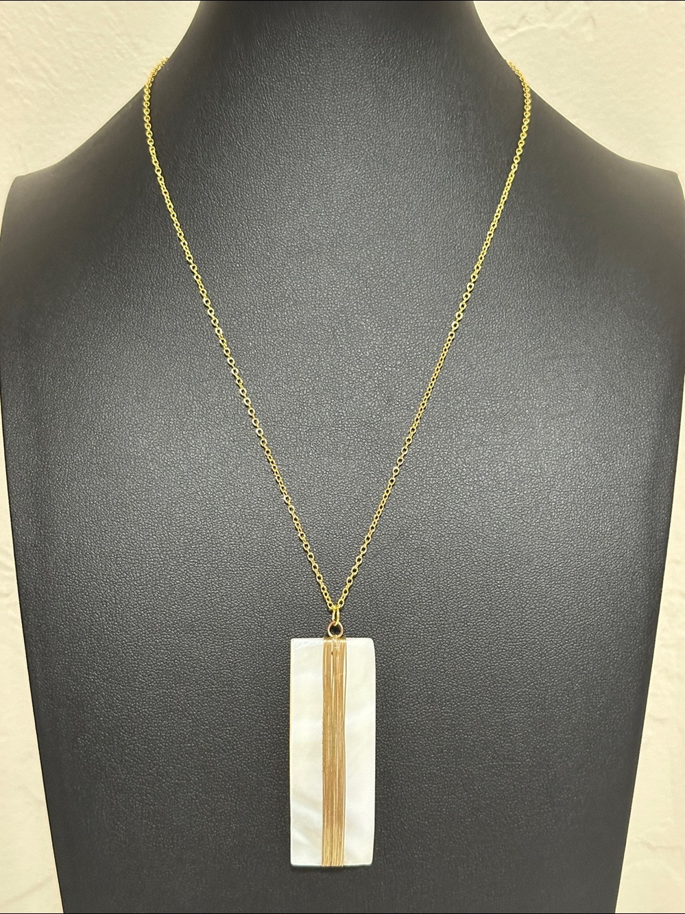 Mother Of Pearl Statement Panel Gold Tone Wire Wrap 925 Gold Tone Necklace